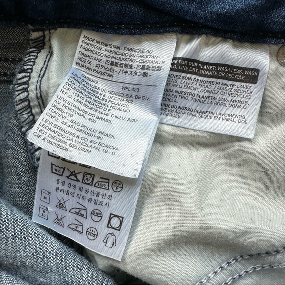 Levi’s “Leggings” Jeans - Size 26 - Picture 5 of 9